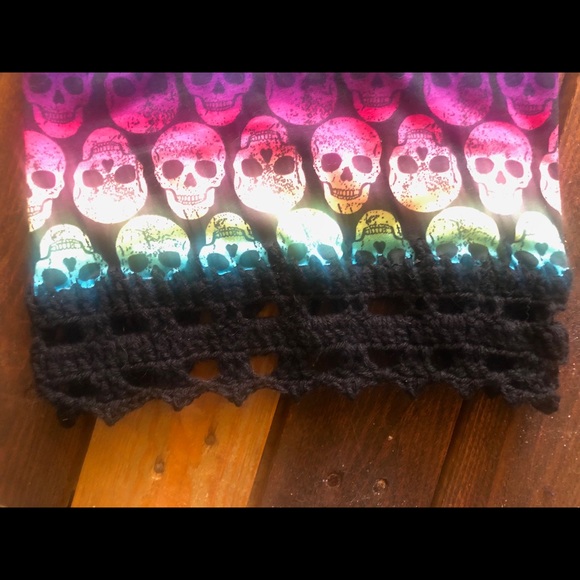 🖤 Handmade Skull Crochet Crop Top. - Picture 6 of 6